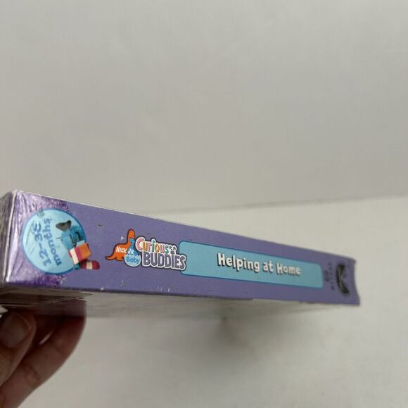 VHS Curious Buddies - Helping at Home (VHS, 2004) - Picture 4 of 6